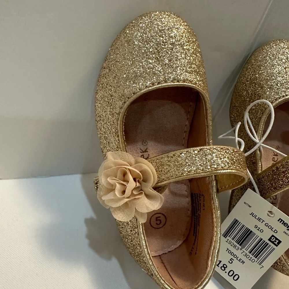 Girls Gold Glitter Shoes